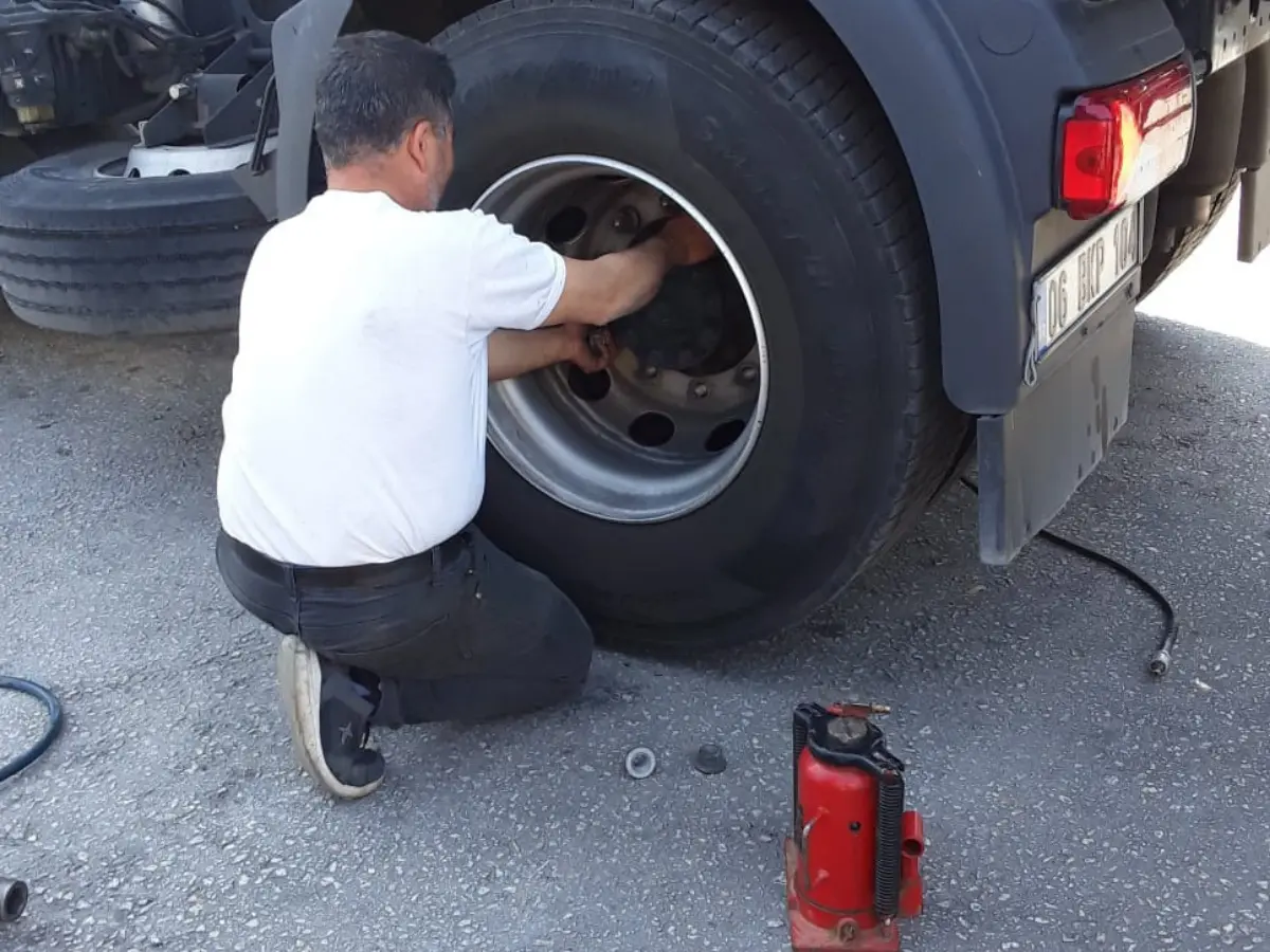 Demirözü Oto Lastikçi
